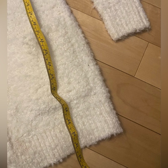 •SOLD• Aritzia Wilfred Free Acrylic Mohair Open Cardigan - Picture 10 of 10